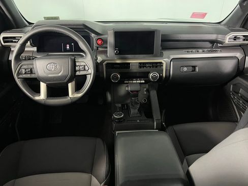 Used 2025 Toyota Tacoma TRD Off-Road image 13