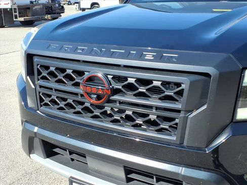 Used 2023 Nissan Frontier PRO-4X w/ Pro-4X Premium Package image 34