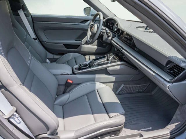 Used 2024 Porsche 911 Targa 4 AWD/4WD image 33