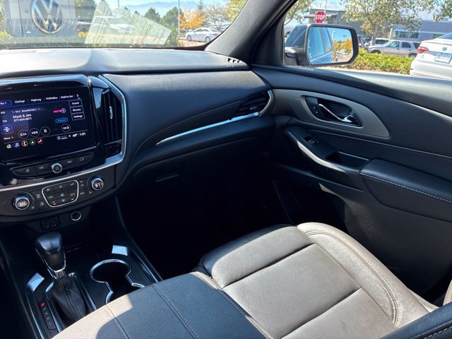 Used 2022 Chevrolet Traverse LT w/ LT Premium Package FWD image 19