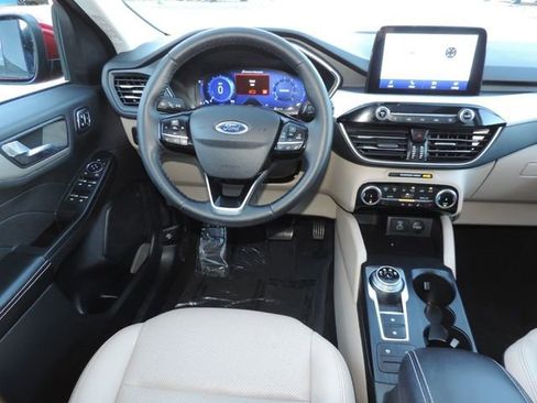 Used 2022 Ford Escape SEL w/ Technology Package image 22