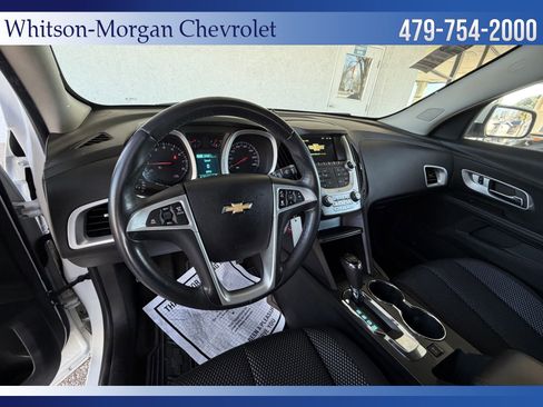 Used 2017 Chevrolet Equinox LT w/ Convenience Package image 10