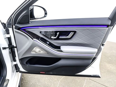 Certified 2022 Mercedes-Benz S 580 4MATIC Sedan image 25