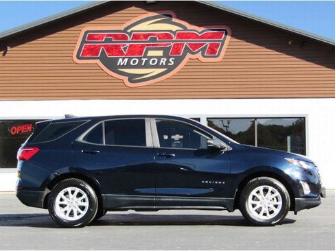 Used 2021 Chevrolet Equinox LS image 3