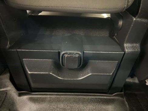 Used 2022 Ford F350 XL w/ Power Equipment Group image 18