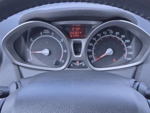 Used 2013 Ford Fiesta SE FWD image 33