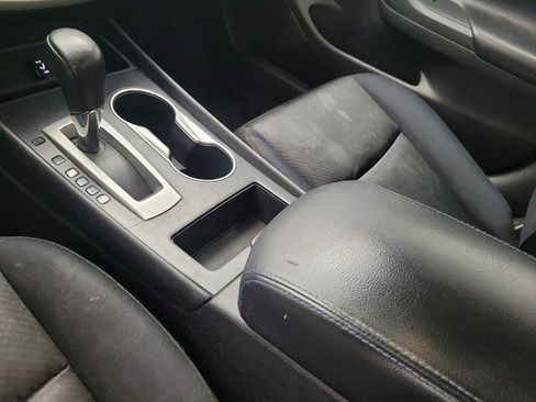 Used 2017 Nissan Altima 2.5 SR w/ Interior Lighting Package FWD image 26