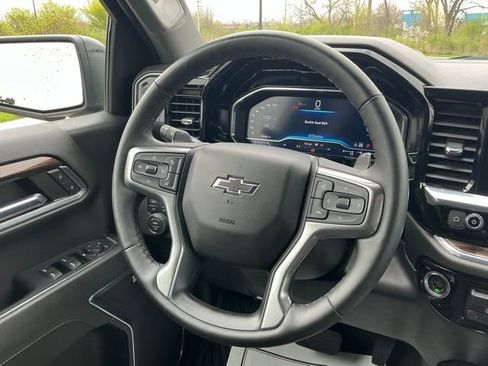Used 2023 Chevrolet Silverado 1500 RST AWD/4WD image 22