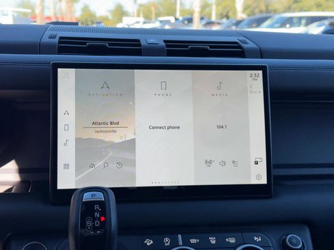 Certified 2025 Land Rover Defender 110 S image 23