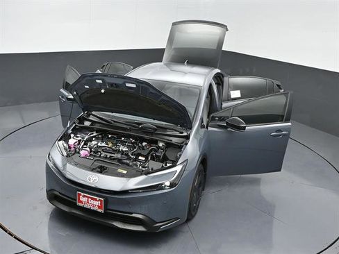 New 2026 Toyota Prius LE FWD image 44