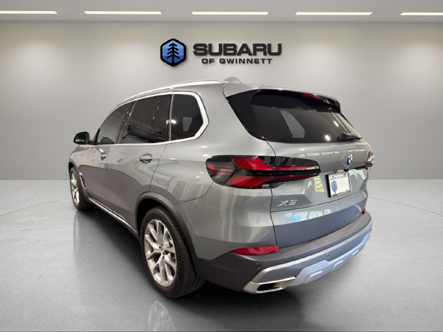 Used 2024 BMW X5 xDrive40i w/ Premium Package AWD/4WD image 3