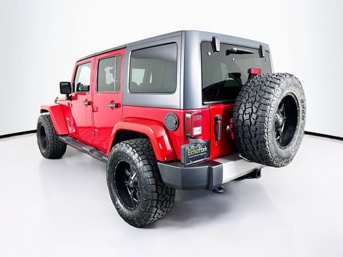 Used 2013 Jeep Wrangler Unlimited Sahara w/ Dual Top Group AWD/4WD image 5