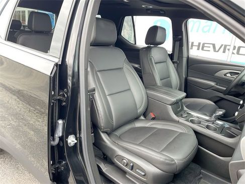 Certified 2023 Chevrolet Traverse LT w/ LT Premium Package image 28