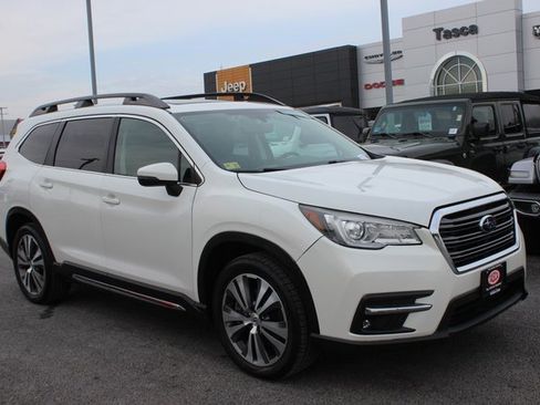 Used 2019 Subaru Ascent Limited image 1