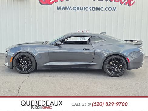 Used 2018 Chevrolet Camaro SS RWD image 4