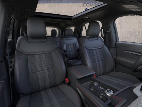 New 2026 Ford Explorer ST-Line w/ ST-Line Street Pack AWD/4WD image 10