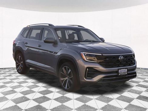 New 2026 Volkswagen Atlas SEL Premium R-Line AWD/4WD image 16