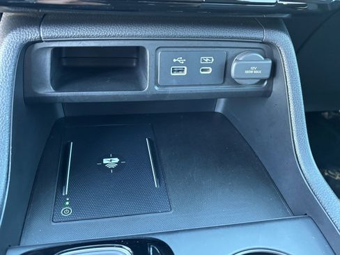 Used 2025 Honda Pilot TrailSport image 26