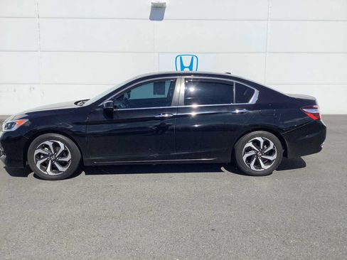 Used 2016 Honda Accord EX image 2