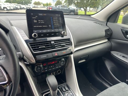 Used 2024 Mitsubishi Eclipse Cross SE AWD/4WD image 30