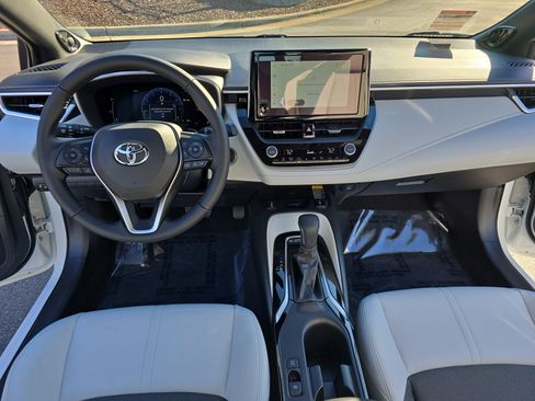 Certified 2025 Toyota Corolla XSE image 21