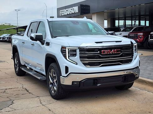 New 2026 GMC Sierra 1500 SLT w/ SLT Premium Plus Package AWD/4WD image 2