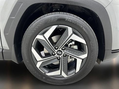 Certified 2024 Hyundai Tucson Limited FWD image 11