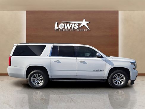 Used 2019 Chevrolet Suburban LT image 6