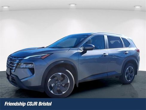 Used 2025 Nissan Rogue SV w/ SV Premium Package image 1