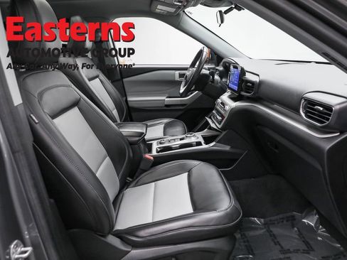 Used 2022 Ford Explorer XLT w/ Equipment Group 202A image 23