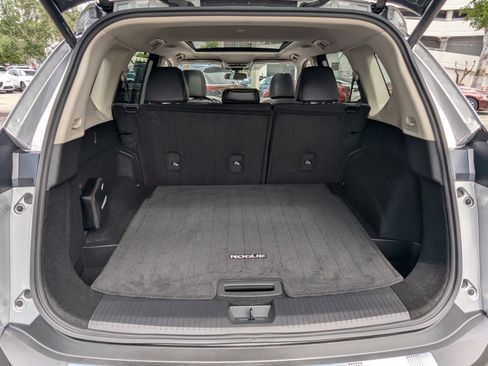 Certified 2023 Nissan Rogue SV w/ SV Premium B Package FWD image 16