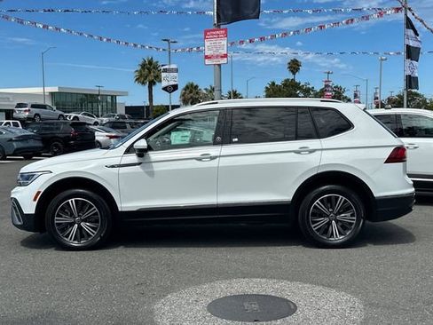 Used 2024 Volkswagen Tiguan Wolfsburg Edition AWD/4WD image 7