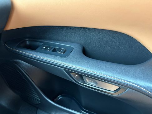 Used 2025 Lexus RX 350 AWD image 33