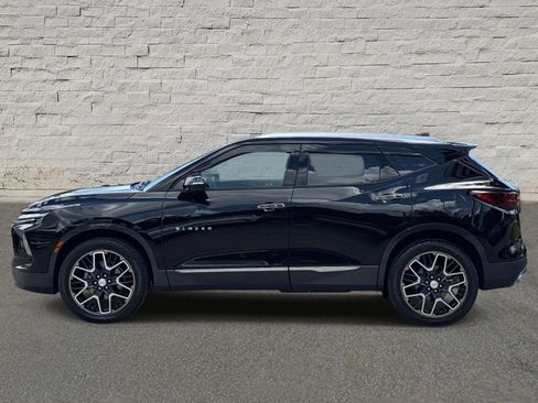 Used 2024 Chevrolet Blazer Premier w/ Driver Confidence II Package FWD image 2