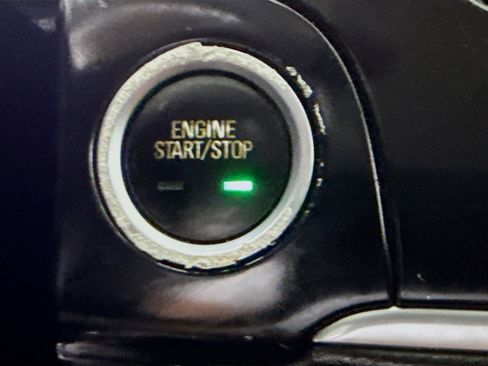 Used 2021 Buick Encore Preferred image 21