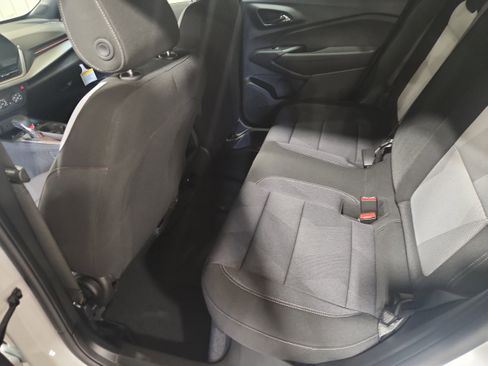 New 2025 Chevrolet Trax RS w/ Sunroof Package image 13