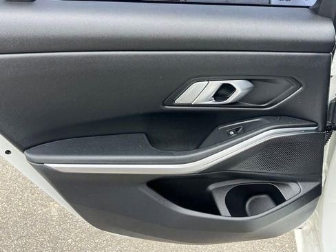 Used 2022 BMW 330i Sedan w/ Convenience Package image 15