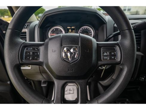 Used 2018 RAM 3500 Tradesman w/ Chrome Appearance Group AWD/4WD image 15