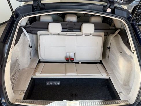 Used 2018 Mercedes-Benz E 400 4MATIC Wagon w/ Premium 2 Package image 13