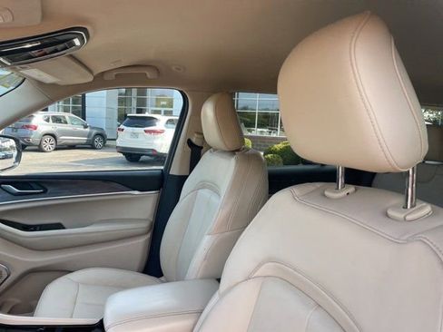 Used 2021 Jeep Grand Cherokee L Limited image 13