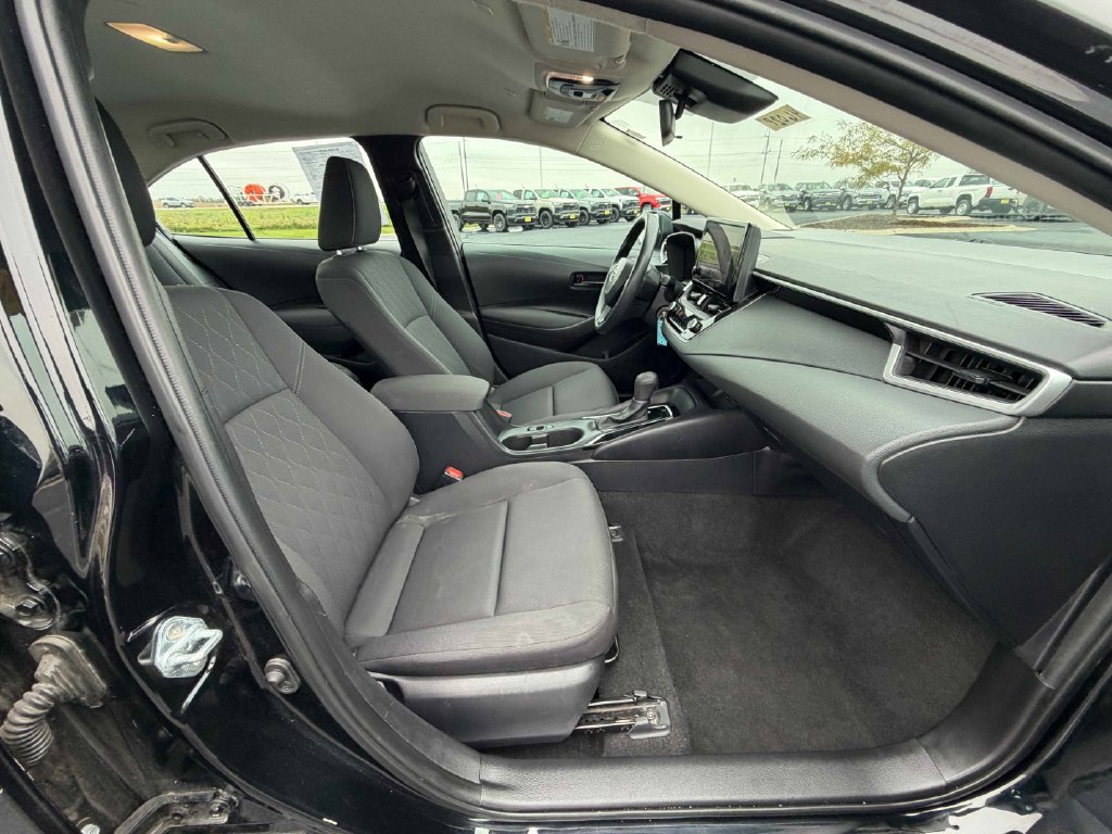 Used 2024 Toyota Corolla LE FWD image 23