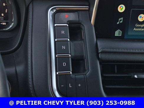 Used 2022 Chevrolet Tahoe Z71 w/ Luxury Package image 24