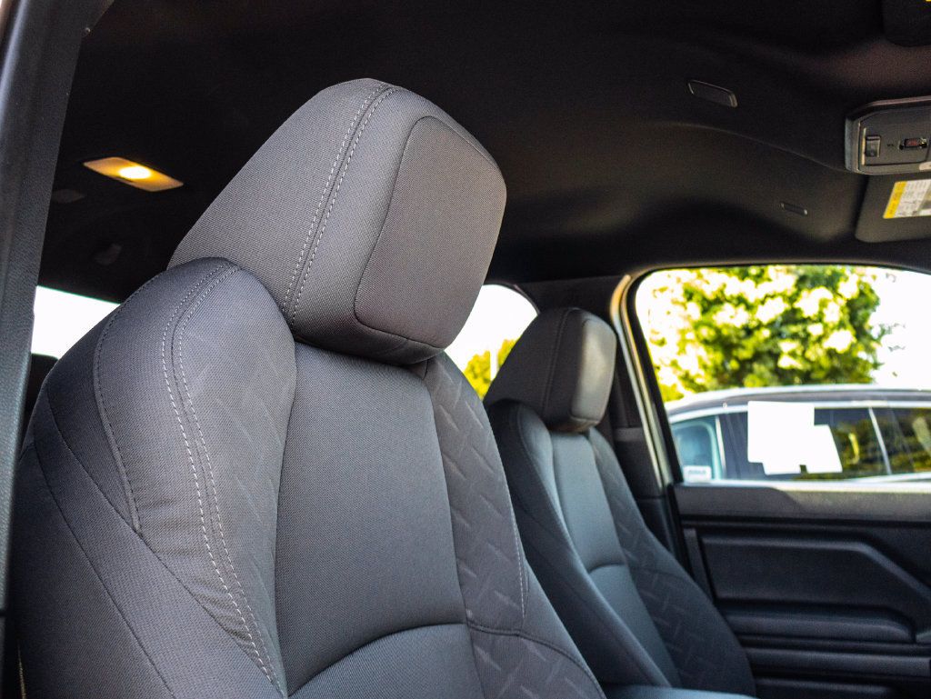 Used 2024 Toyota Tacoma SR5 AWD/4WD image 20