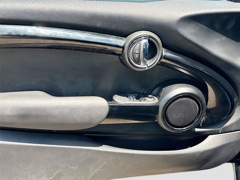 Used 2019 MINI Cooper S FWD image 17