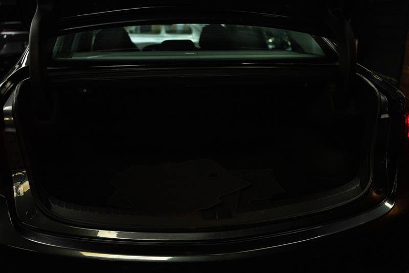 Used 2015 Acura TLX w/ Advance Package FWD image 7