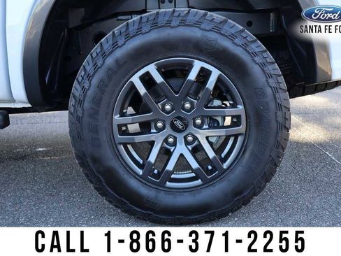 Used 2023 Ford Ranger Lariat w/ Tremor Off-Road Package image 10