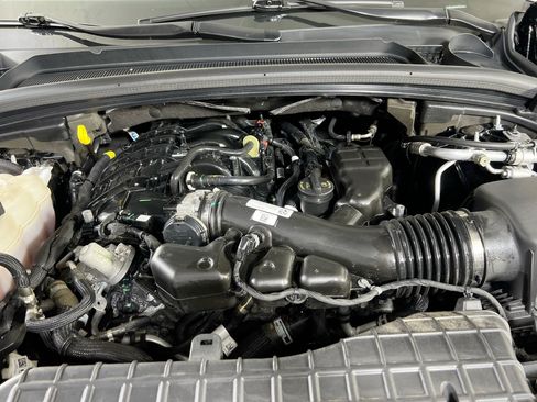 Used 2023 Jeep Grand Cherokee Laredo w/ Luxury Tech Group I AWD/4WD image 29