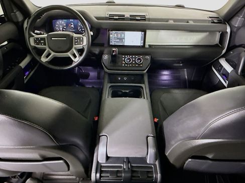 Used 2020 Land Rover Defender 110 SE image 13