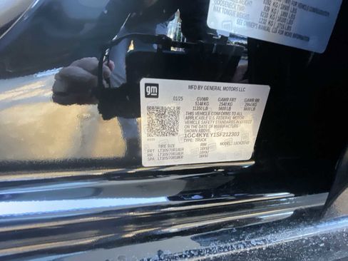 Used 2025 Chevrolet Silverado 2500 ZR2 w/ Technology Package image 34