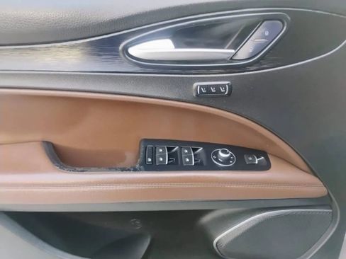 Used 2018 Alfa Romeo Stelvio AWD image 17